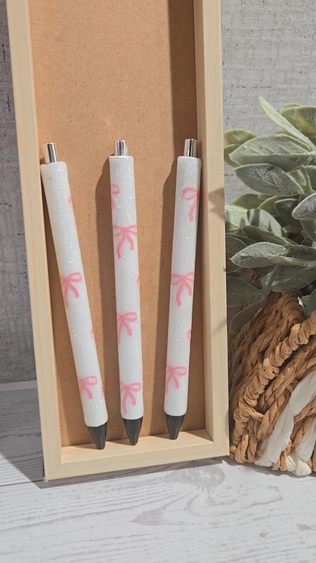 Bows Glitter Pen